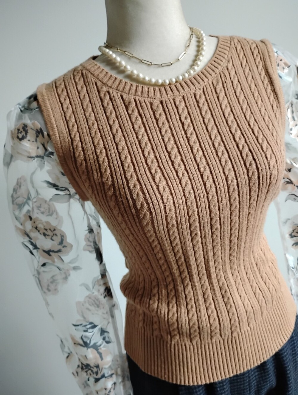 Maeve Anthropologie Organza Floral Sleeve Sweater Vest Camel Tan Size Small